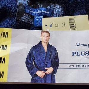 Tommy Bahama Plush Blue Robe w/pockets